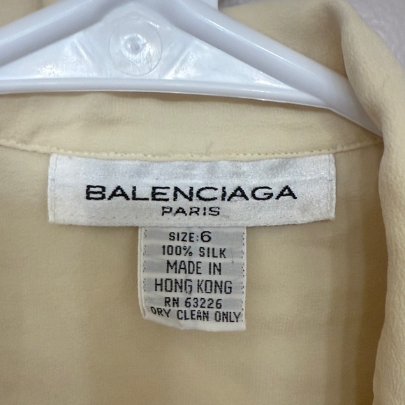 Balenciaga vintage Light Yellow Button-Up 100% Silk Shirt - Picture 5 of 6